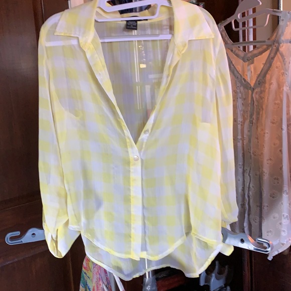 Bundle of 3 Sheer Blouses Size Medium Different Styles EUC - Picture 3 of 7